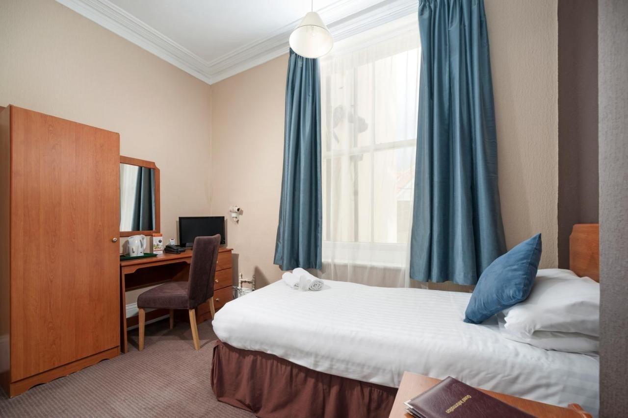 The Tarbet Hotel Luaran gambar